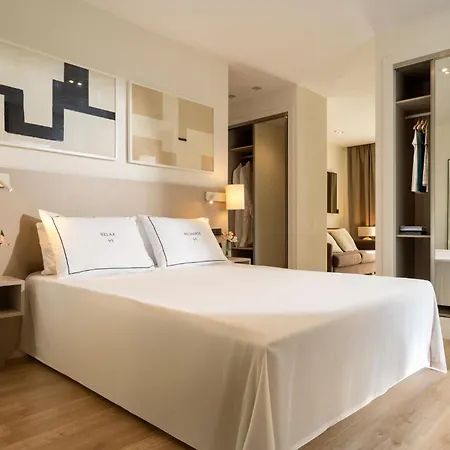 Helios Hotel
