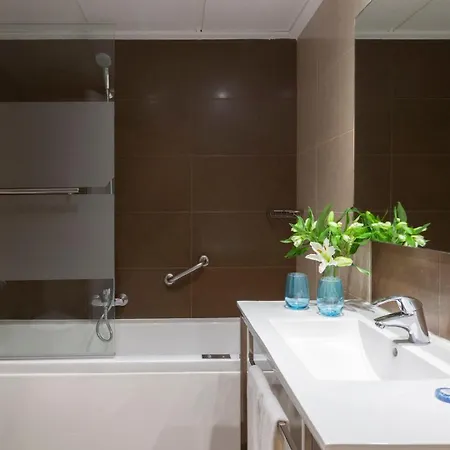 Helios 4* בנידורם