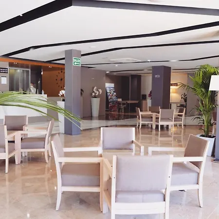 Helios Hotell