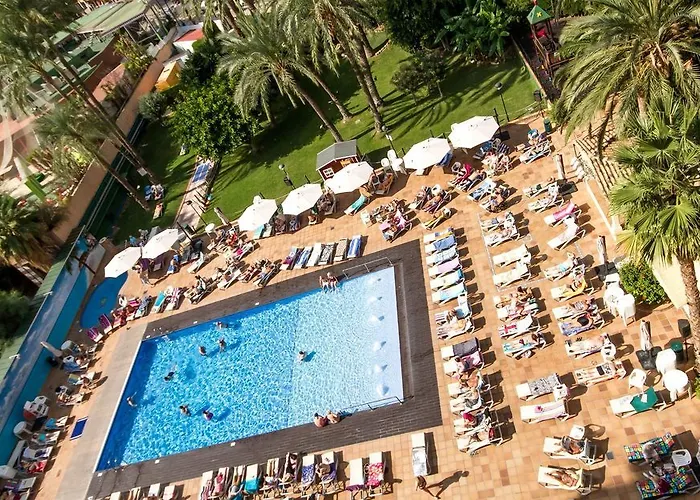 Helios Hotel 4*